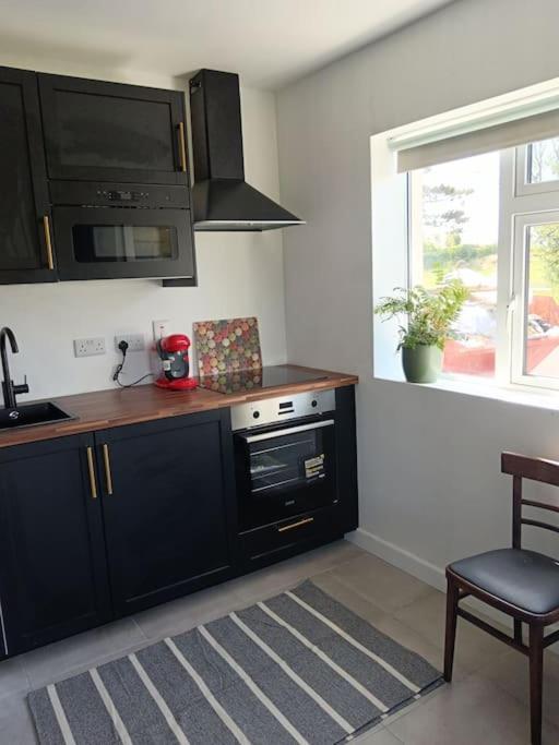 Dingle Escape -2 Bed -Sleeps 4 Apartman Kültér fotó