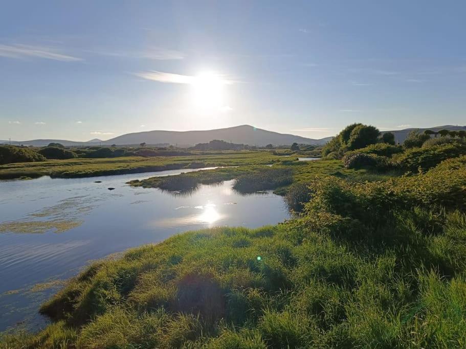 Dingle Escape -2 Bed -Sleeps 4 Apartman Kültér fotó